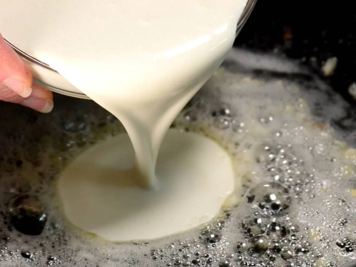 Alfredo Sauce (Heavy Cream)