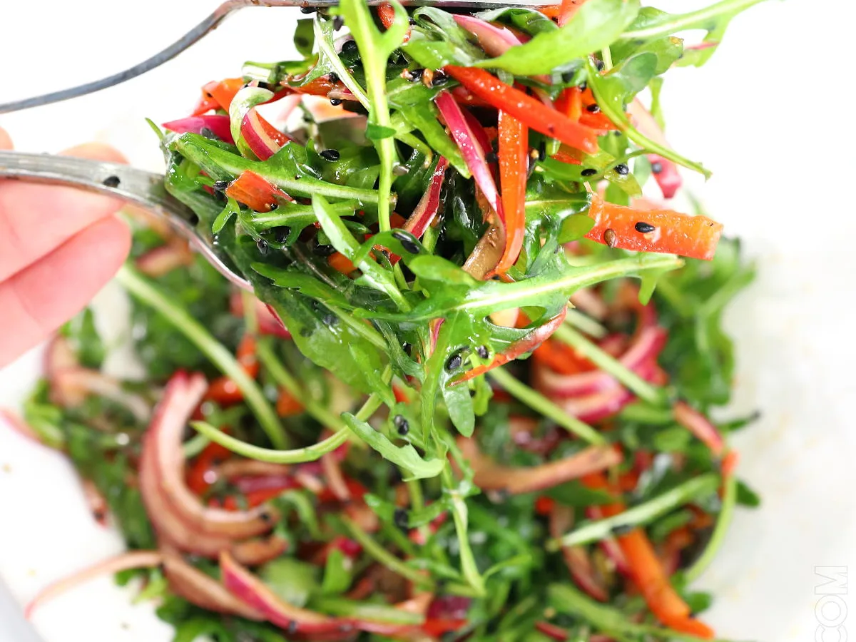 Arugala Salad with Balsamic Vinegar Dressing
