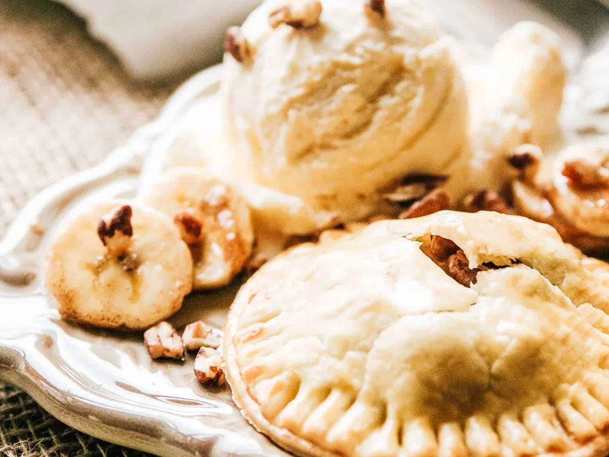 Banana Foster Ice Cream Pies