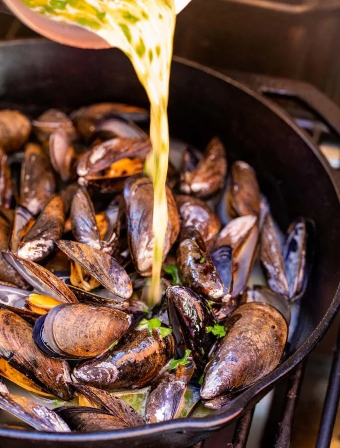 BBQ Mussel Poor Boys