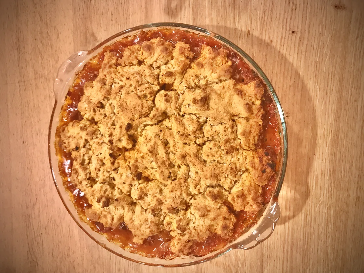 Beefsteak Upside − Down Pie