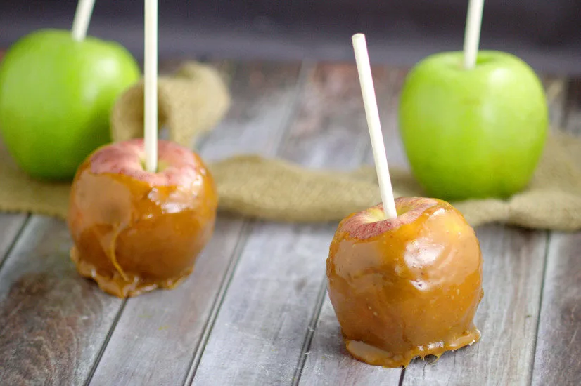 Caramel Apples (Slow Cooker)