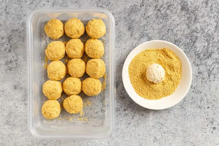Cheesecake Balls