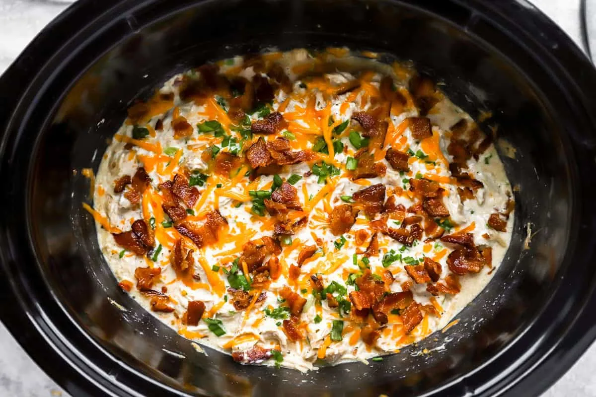Cheesy Crockpot Chicken And Vegetables