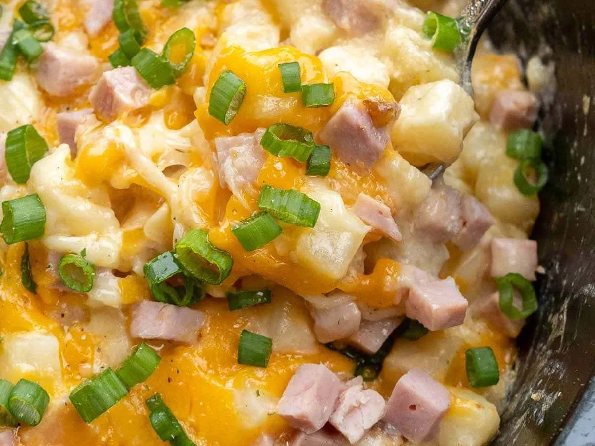 Cheesy Ham Hashbrown Casserole