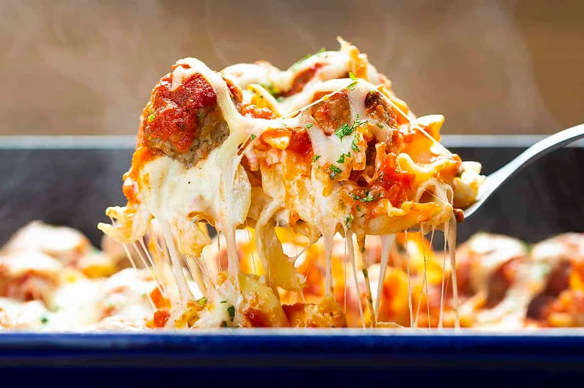CHEESY MEATBALLS & NOODLES