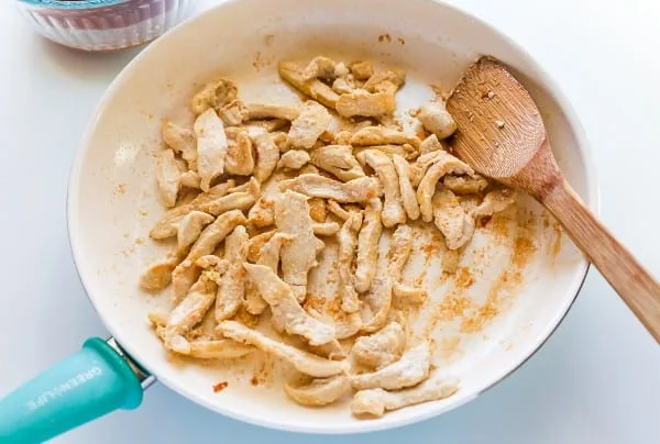 CHICKEN AND NOODLES