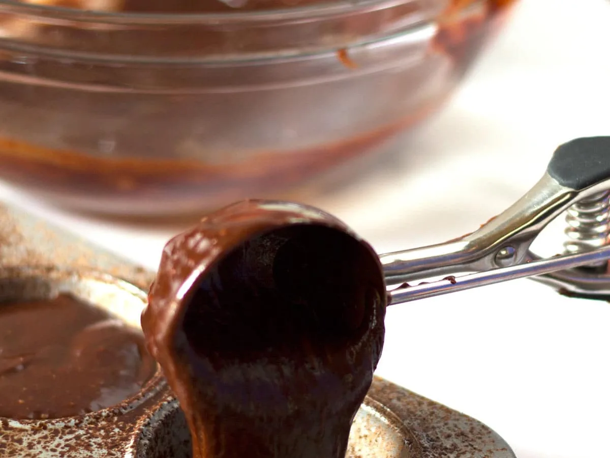 CHOCOLATE LAVA MUFFINS
