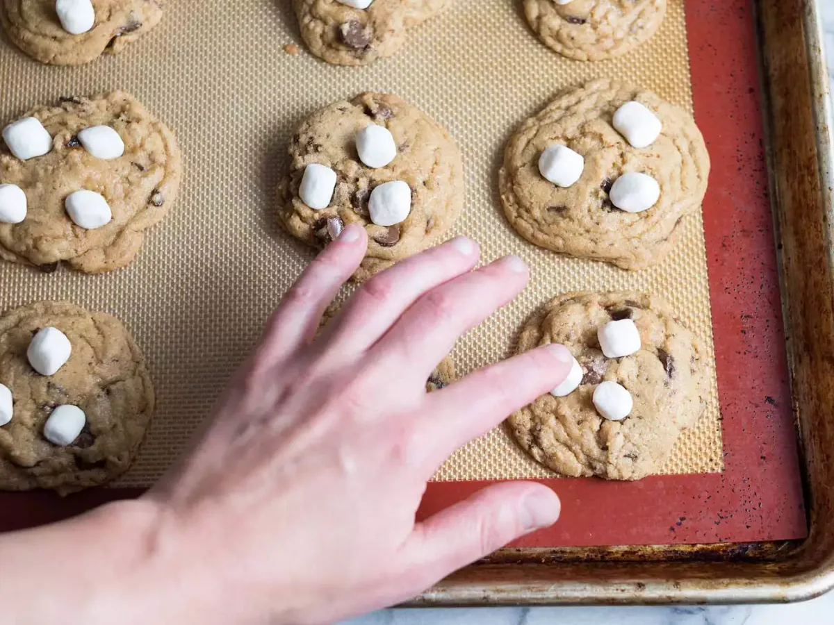 Chocolate Marshmallow Cookies