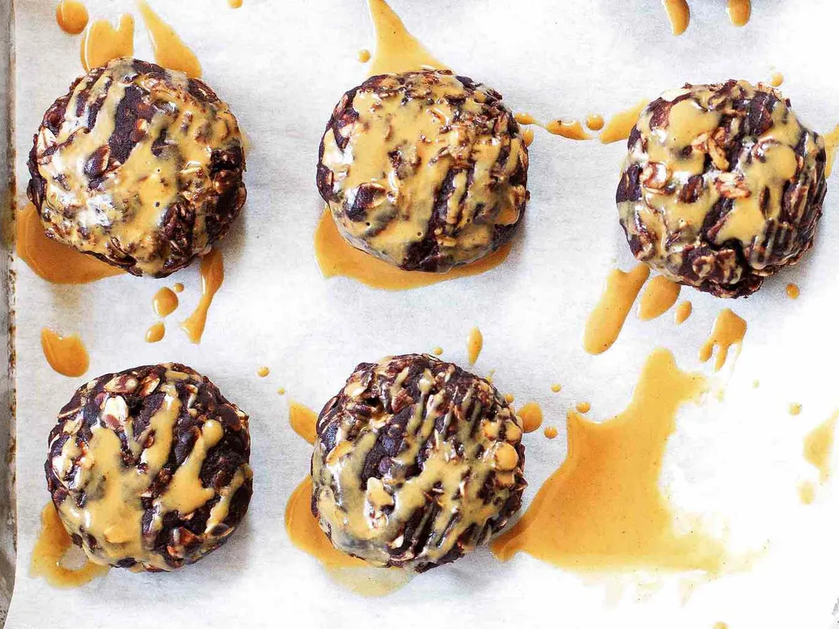 Chocolate-Peanut Butter No-Bakes