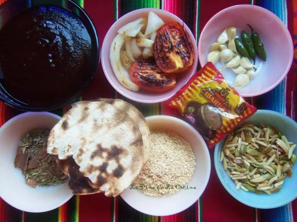 Colaradito − (Red Oaxacan Mole)