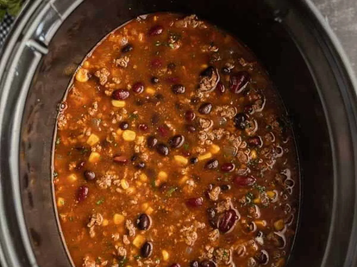 Crockpot Beef Taco Bean Soup