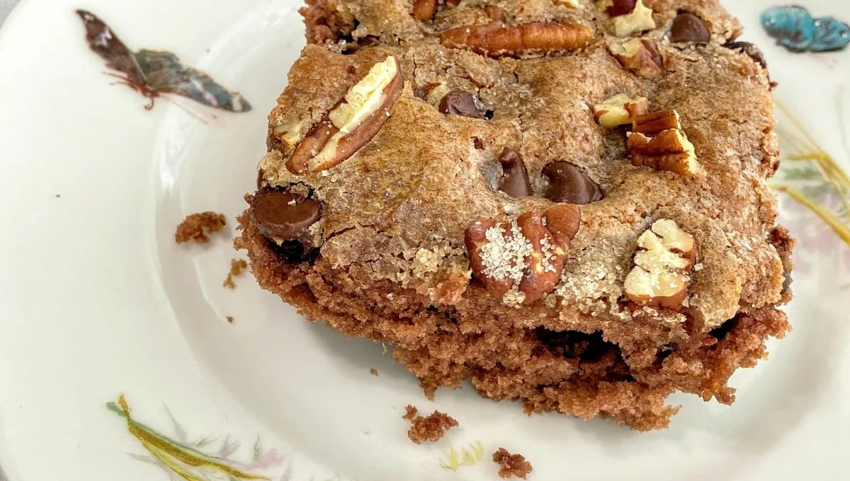 Date-Chocolate Chip Cake