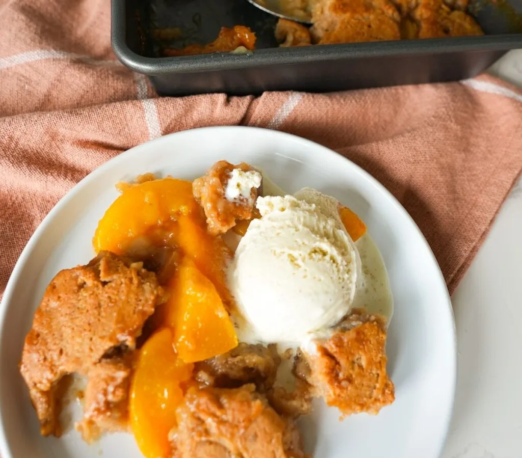 Easy Peach Cobbler