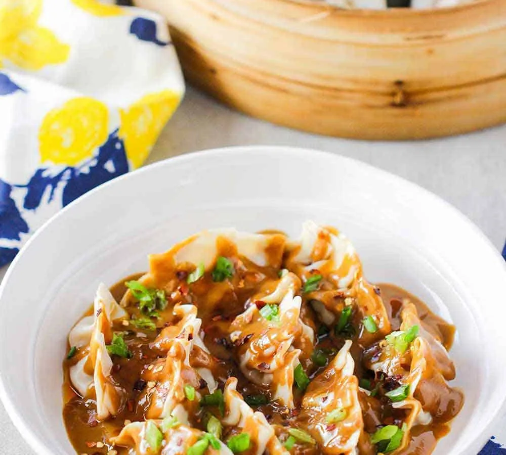Emeril's Pork Dumplings With Spicy Sauce