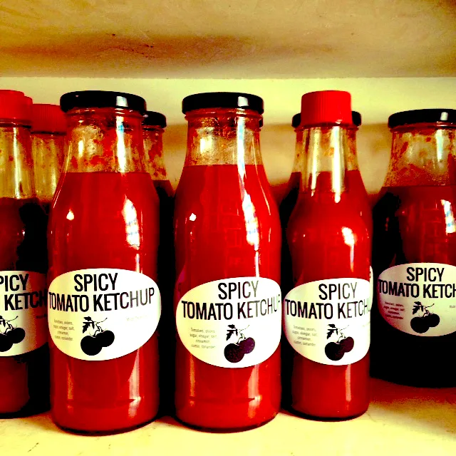 FRANKS IN SPICY TOMATO SAUCE