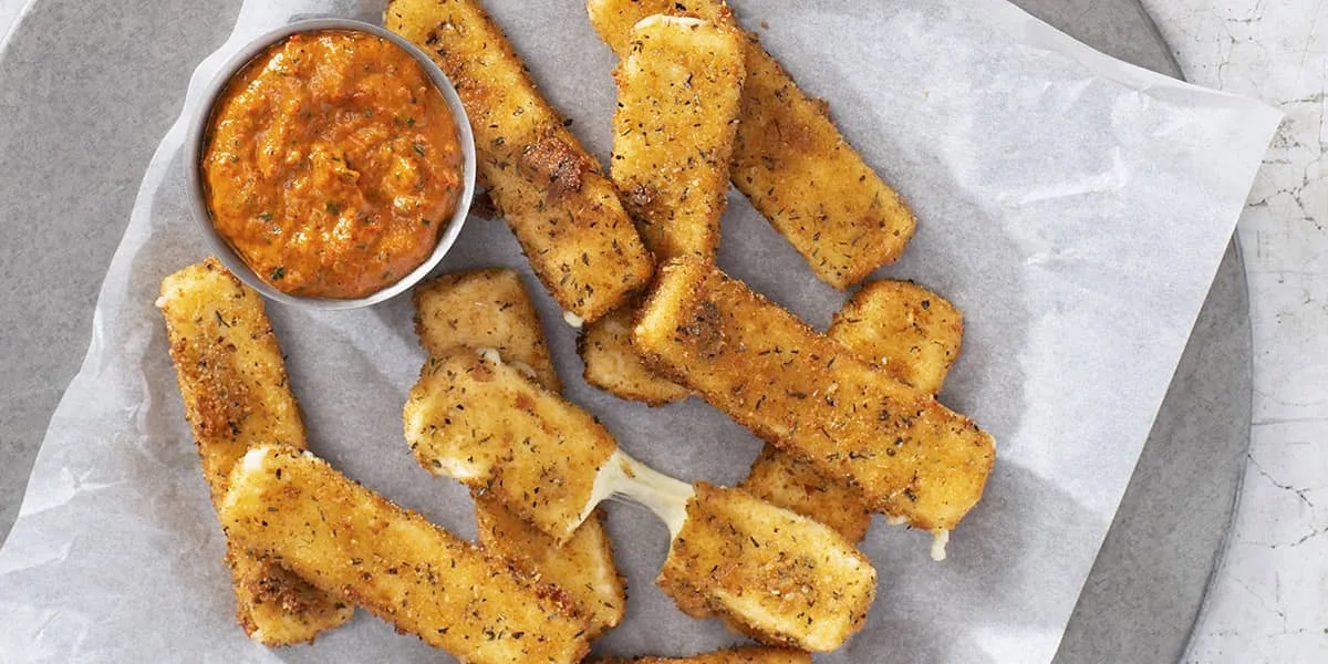 Fried Mozzarella with Roasted Pepper Sauce