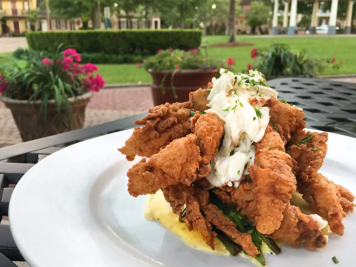 Fried Softshell Crab, White Asparagus And Wild Sorrel Wit