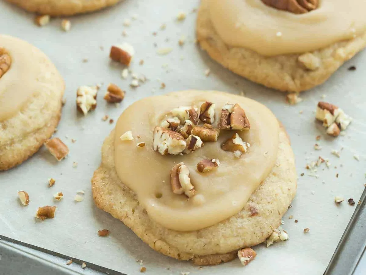 Frosted Pumpkin-Pecan Cookies