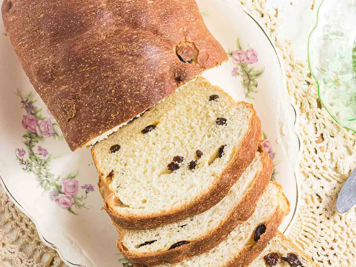 Golden Raisin Bread