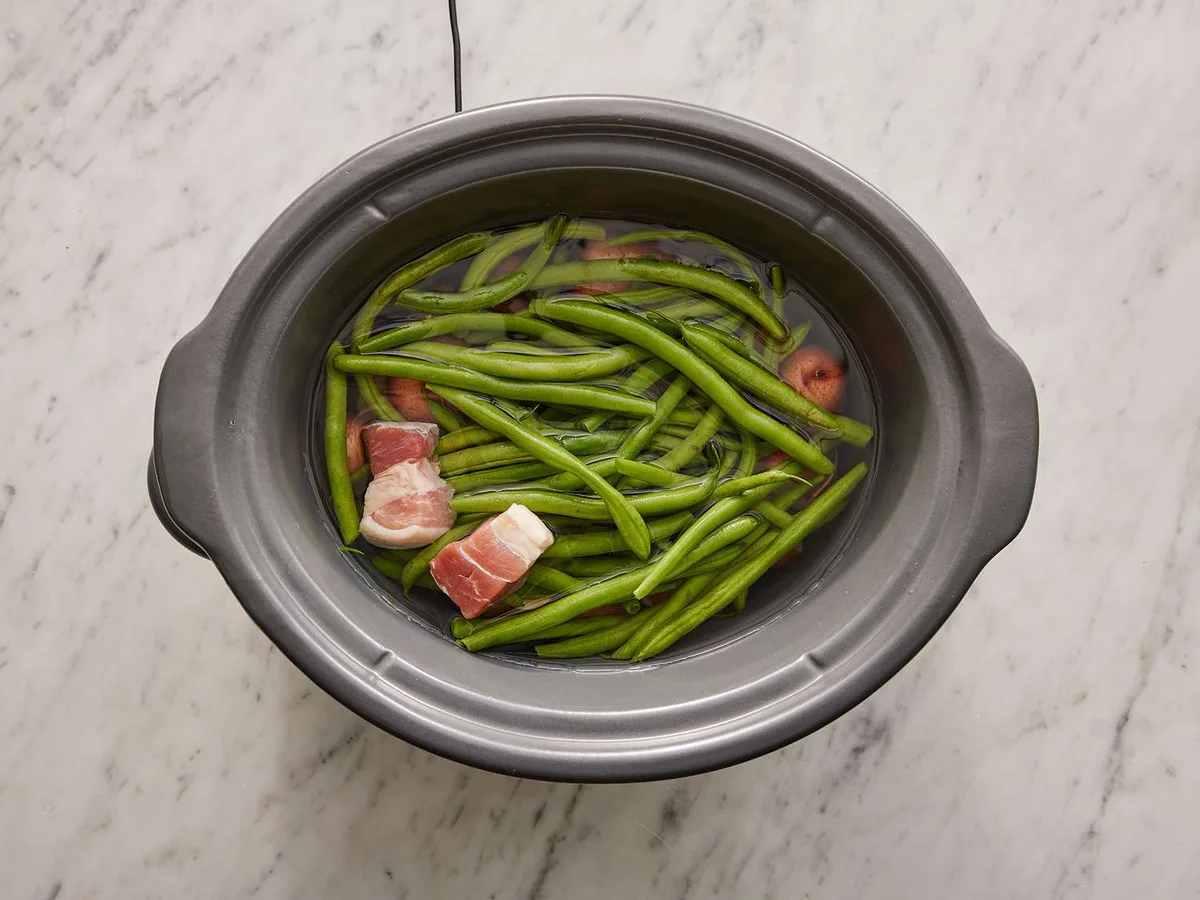 GREEN BEANS PORTUGUESE STYLE