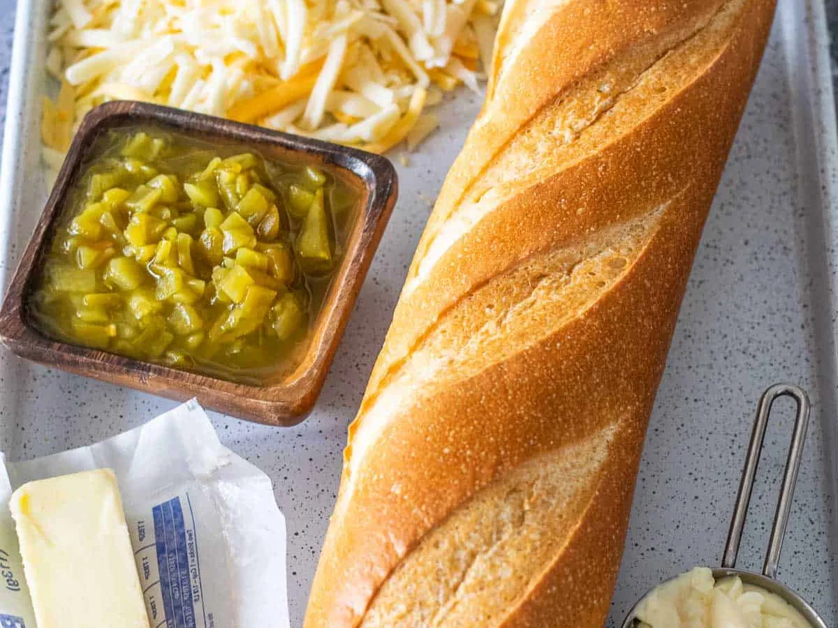 Green Chile−Cheese Butter