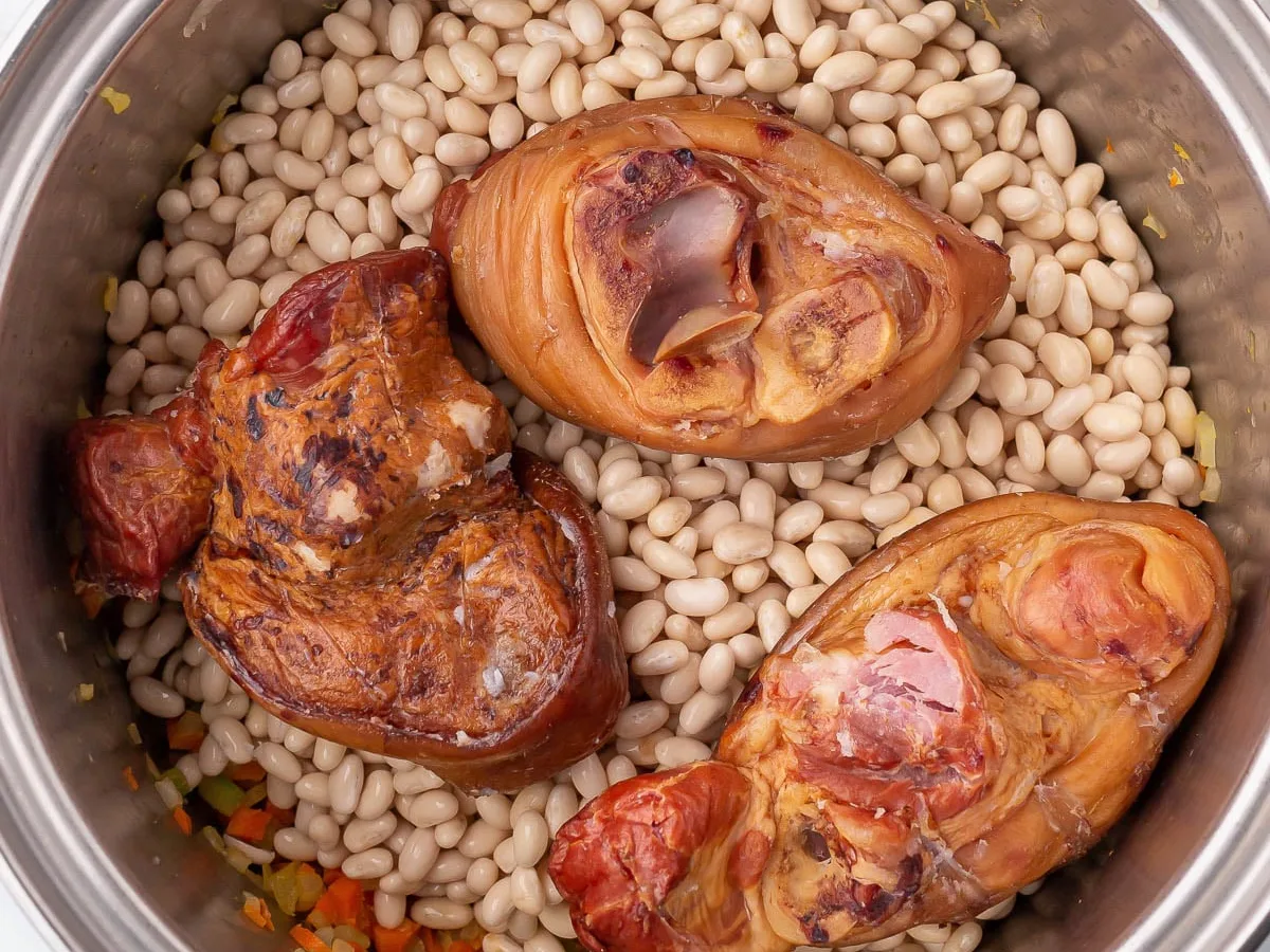Ham And Bean Soup With Vegetables