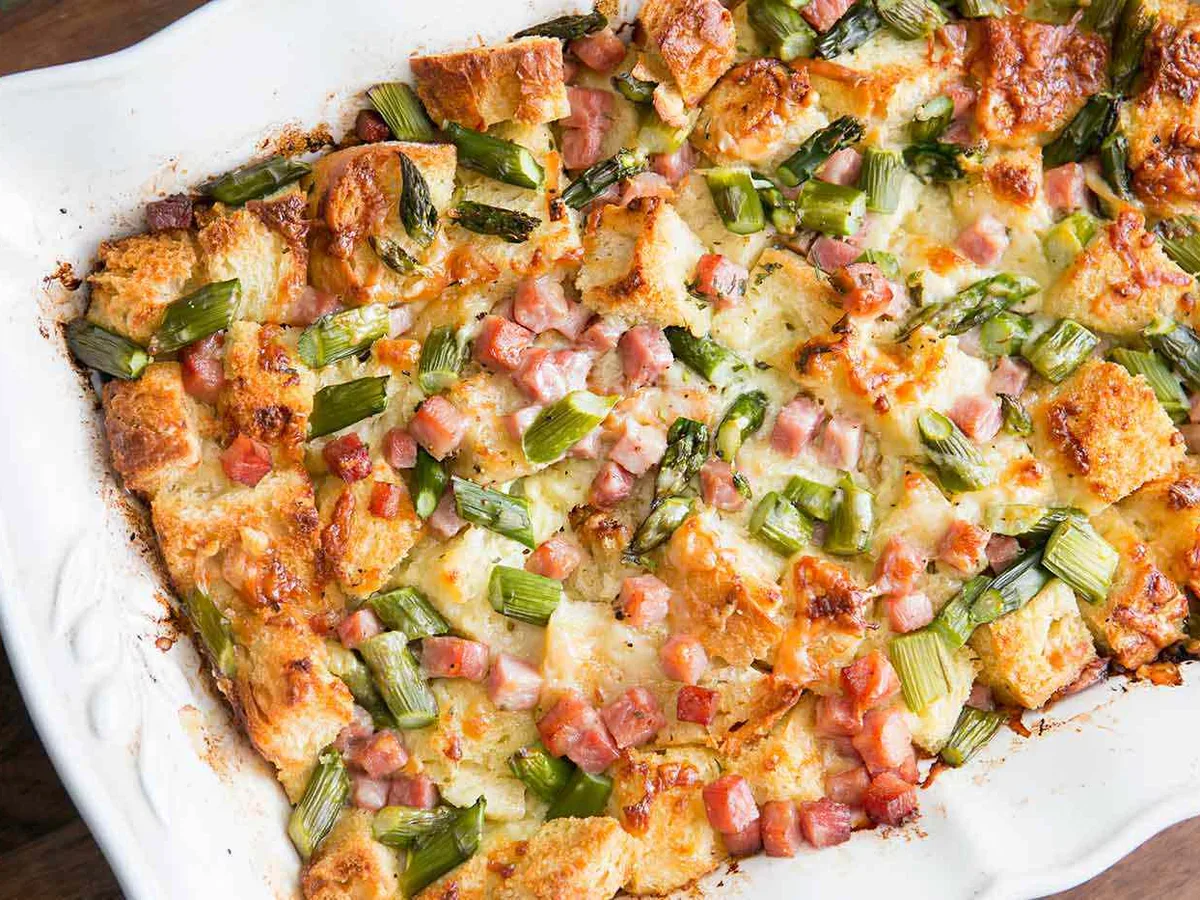 Ham−Asparagus Brunch Bake