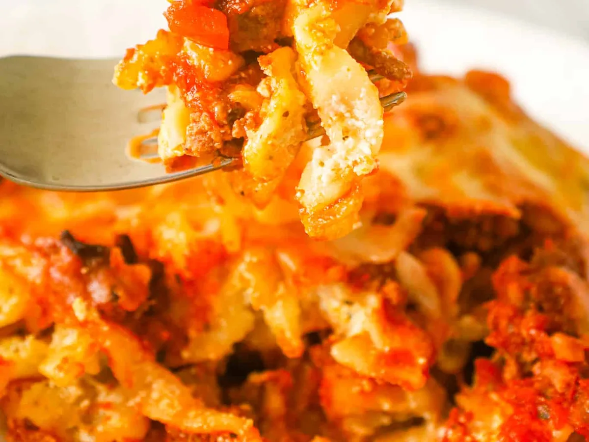 Hamburger Sour Cream Casserole