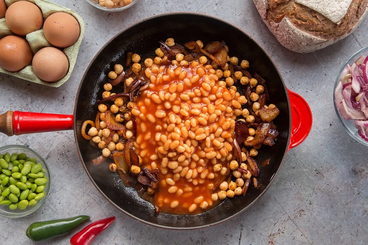Hearty Breakfast Beans
