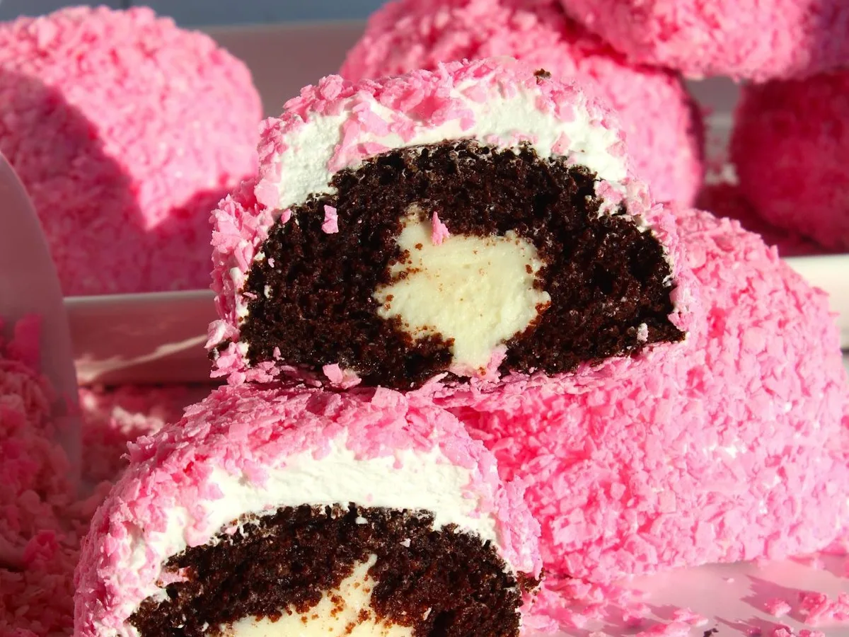 Hostess Snowballs