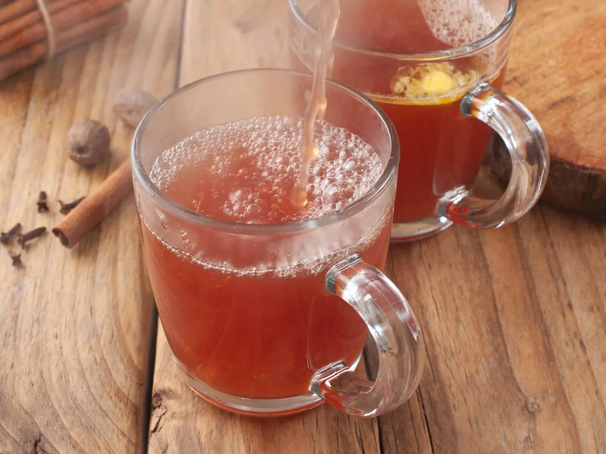 HOT SPICED CRANBERRY PUNCH
