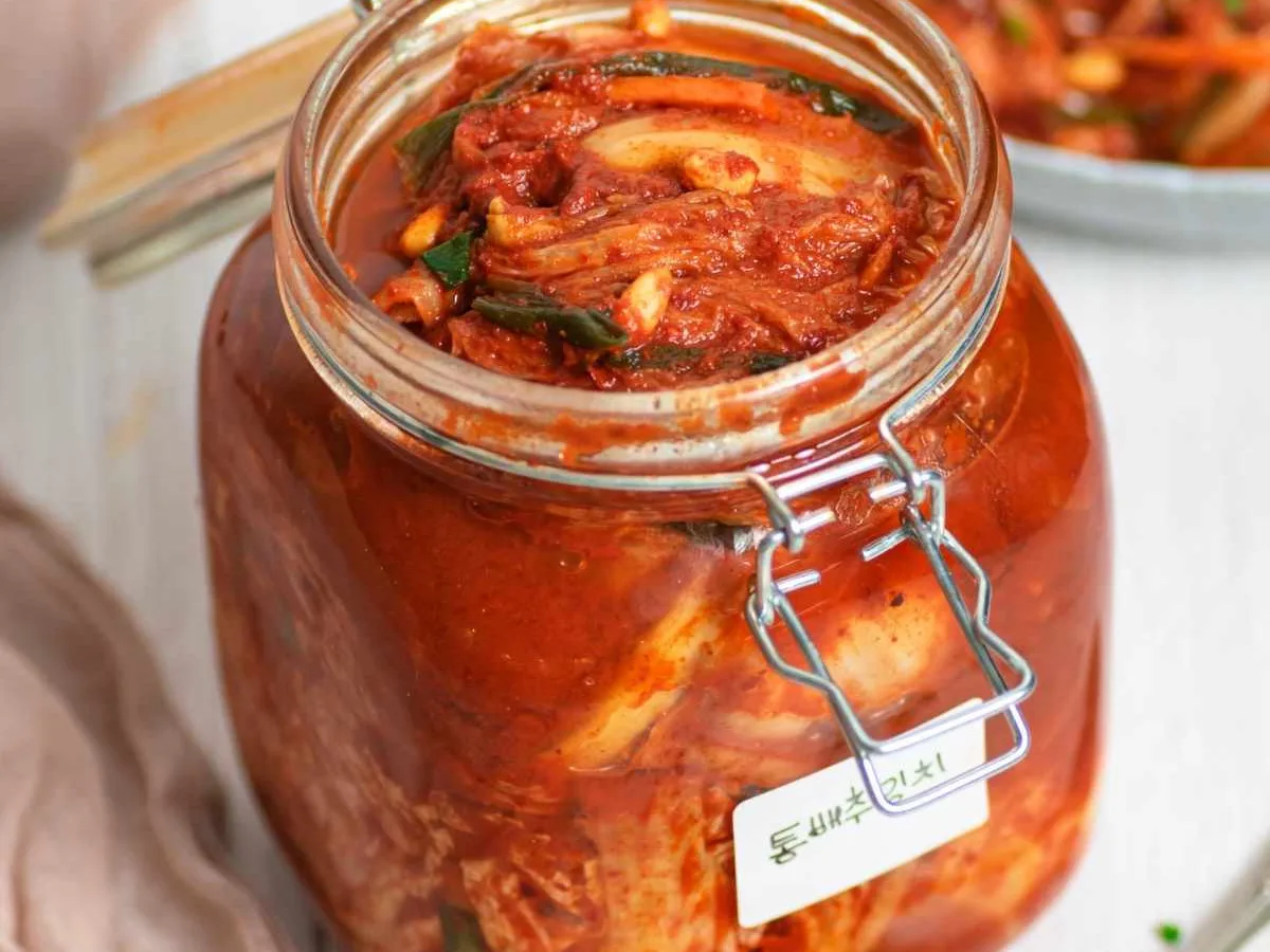 Instant Cabbage Kimchi (Baechu Gotchori)