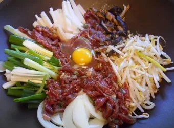 Korean Beef and Vegetables Casserole (Soikogi Cheonkol)