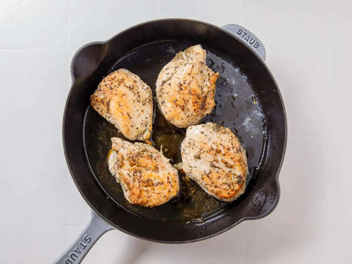 Kotopoulo Me Elies (Chicken Casserole with Olives)