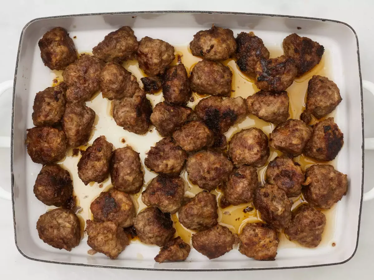 Köttbullar - Swedish Meatballs
