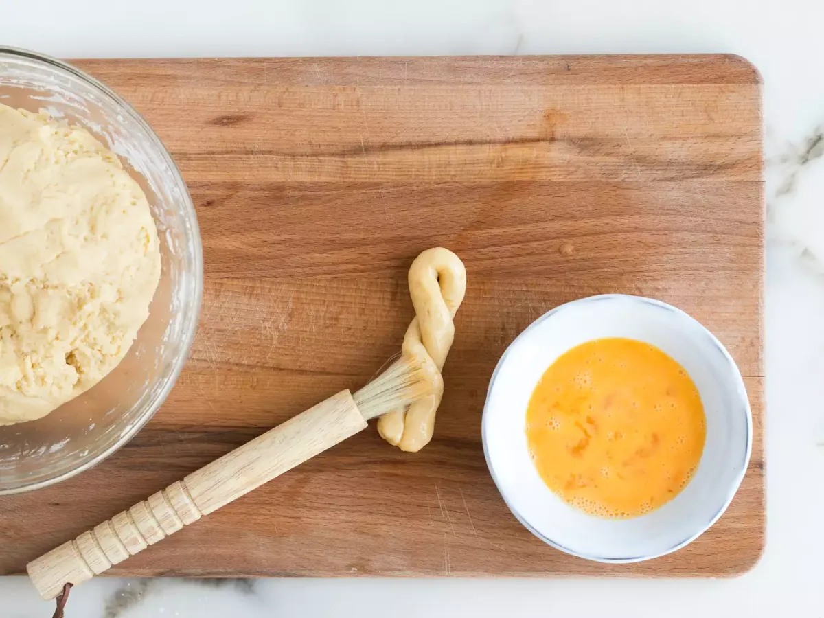 Koulourakia (Greek Butter Twist)