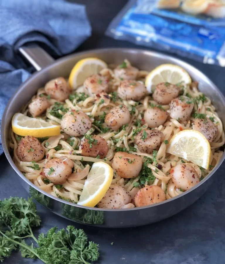 Linguini with Scallops and Garlic