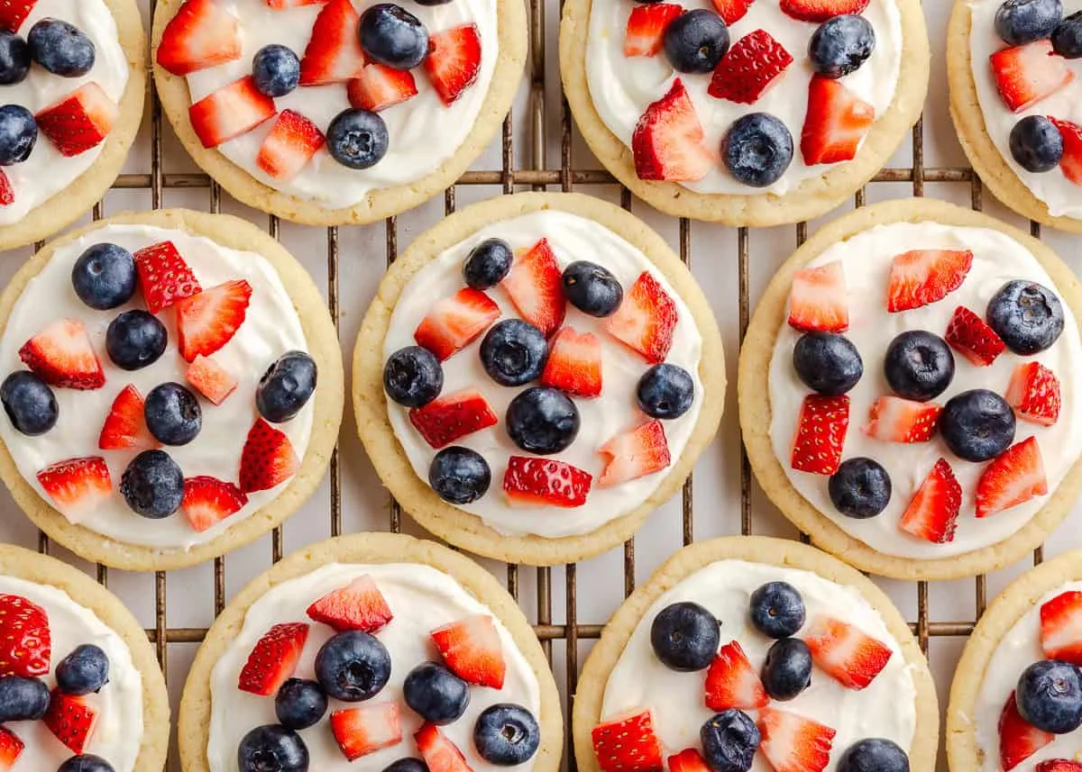 Mini Cookie Pizzas