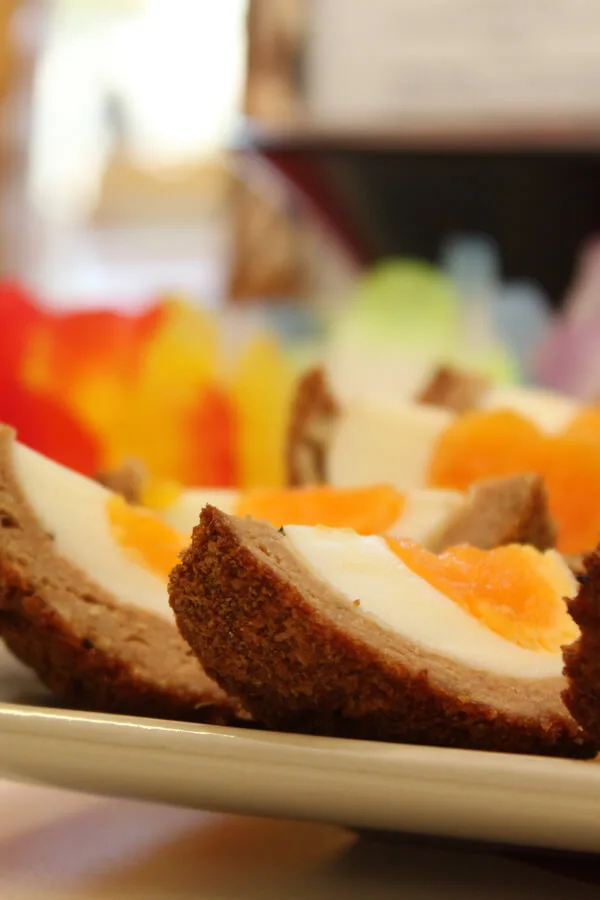 OVEN−STYLE SCOTCH EGGS