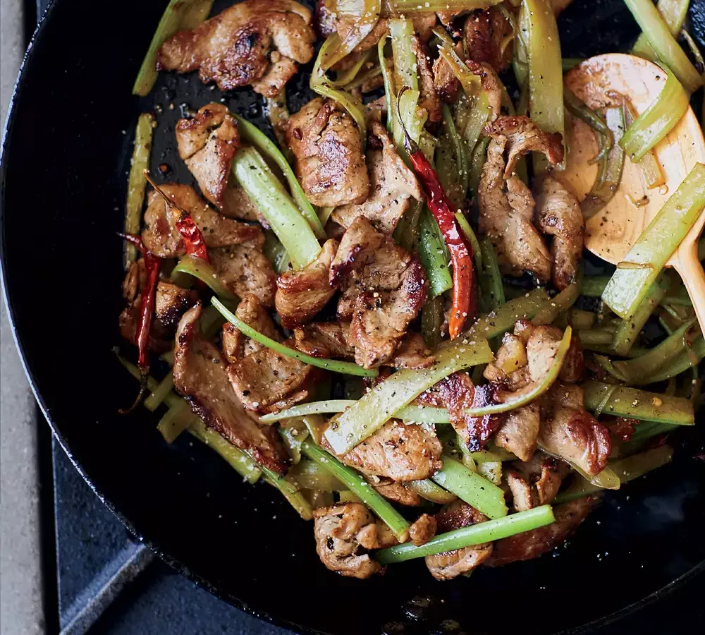 Pork And Red Chile Stir−Fry