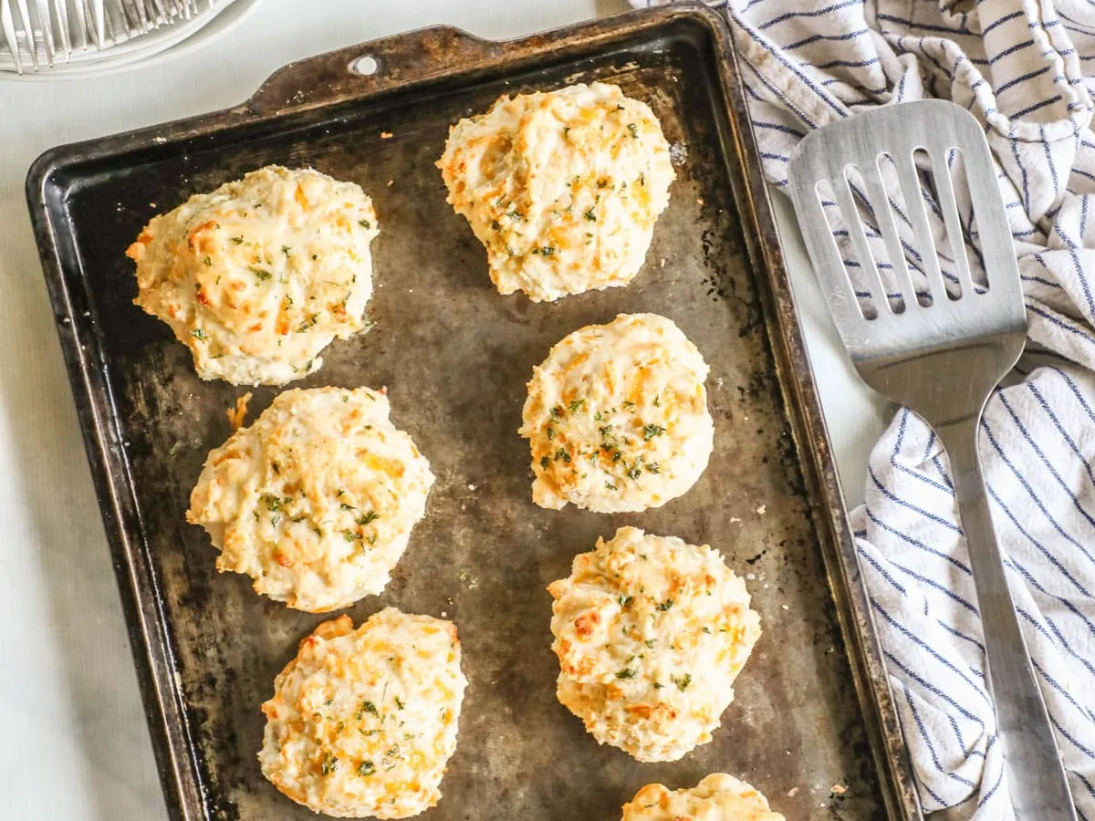Red Lobster Cheddar Bay Biscuits