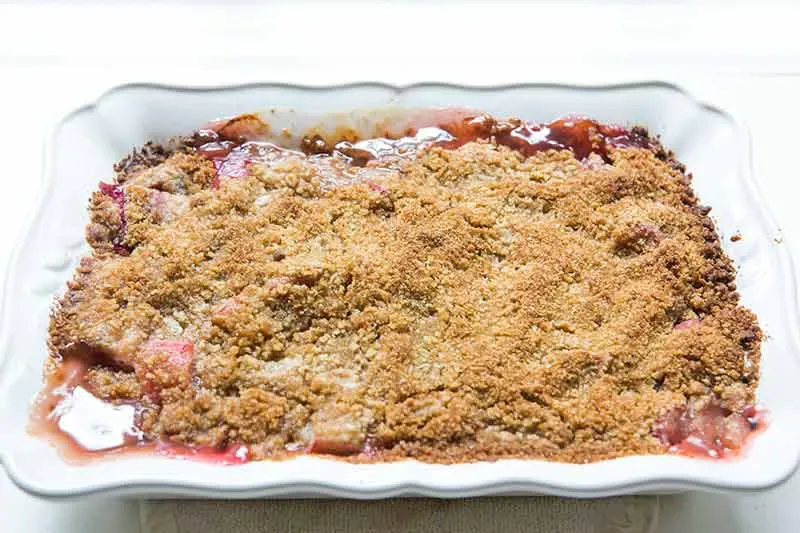 Rhubarb Crunch