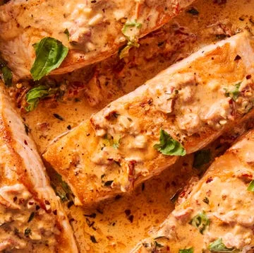 Salmon with Pistou and a tomato sauce