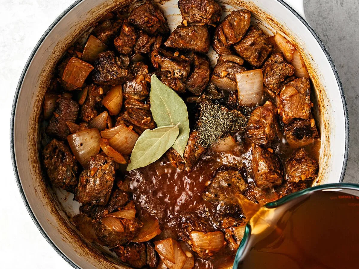 SAVORY BEEF STEW