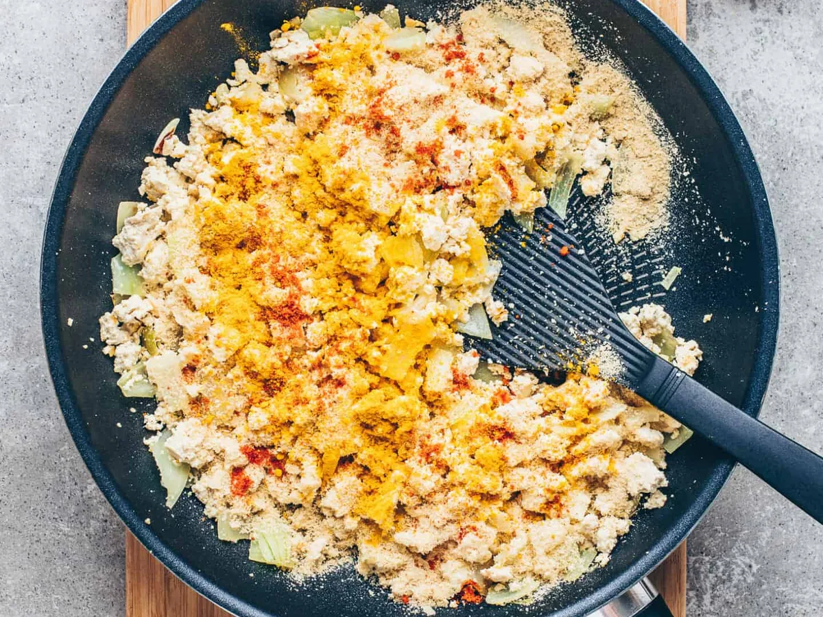 Scrambled Tofu - Quick and Easy