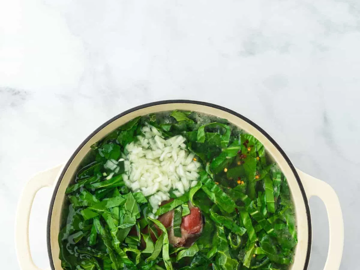 Smothered Greens With Ham Hock Gravy