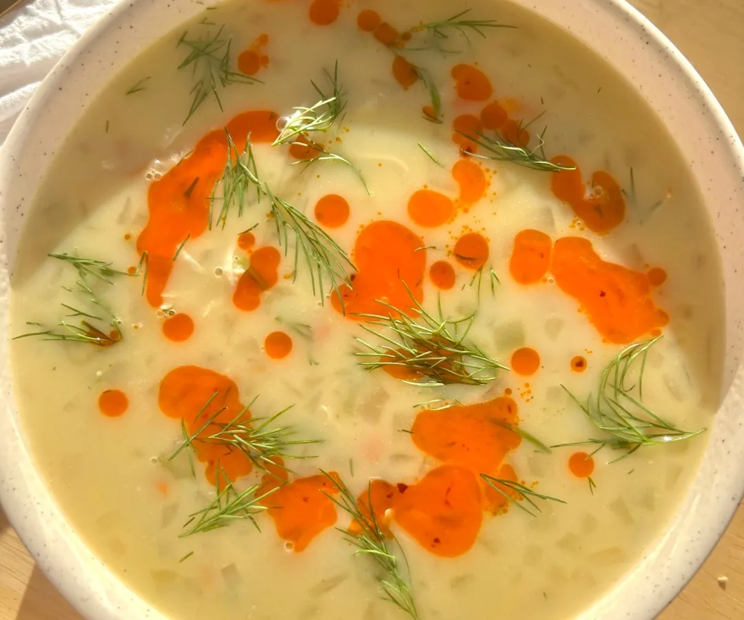 Soupa Avgolemono (Greek Egg-Lemon Soup)
