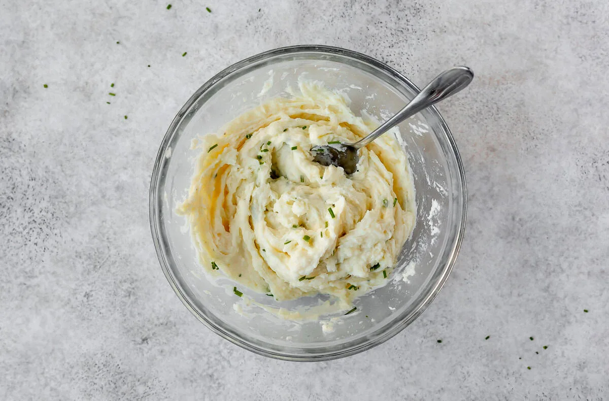 Sour Cream And Chive Potato Soup