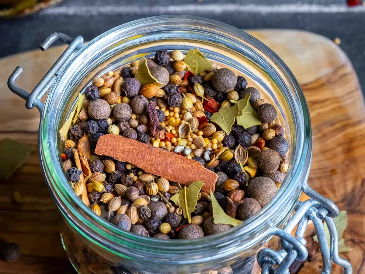 Spices: the mixture stick slightly